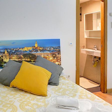 Central Apartment Vintage Sevilla Bagian luar foto